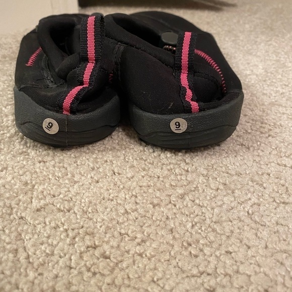 Hang Ten Women's Water Shoes - Picture 4 of 8